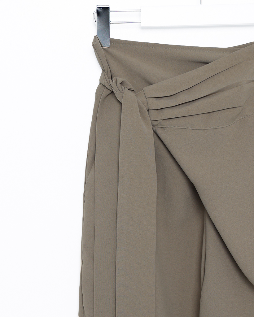 ワイドラップスラックス | ファッション通販サイト NUGU