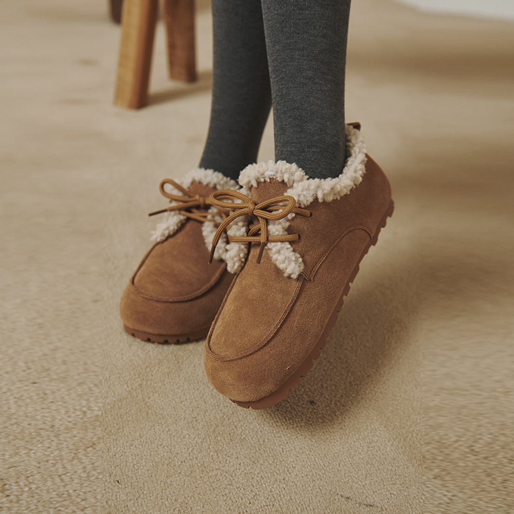 UGGレッグウォーマームートン レッグウォーマーを使った「UGG」の人気ファッションコーディネート - WEAR