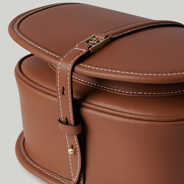◆FOLNUA◆ PETIT POCHE CASE BROWN STITCH F23FWBAC001-BR FOLNUA CLASSIC LOGO POCHE BAG BROWN - STITCH | ファッション