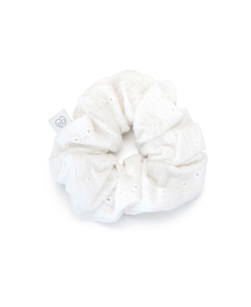 daisy eyelet scrunchie