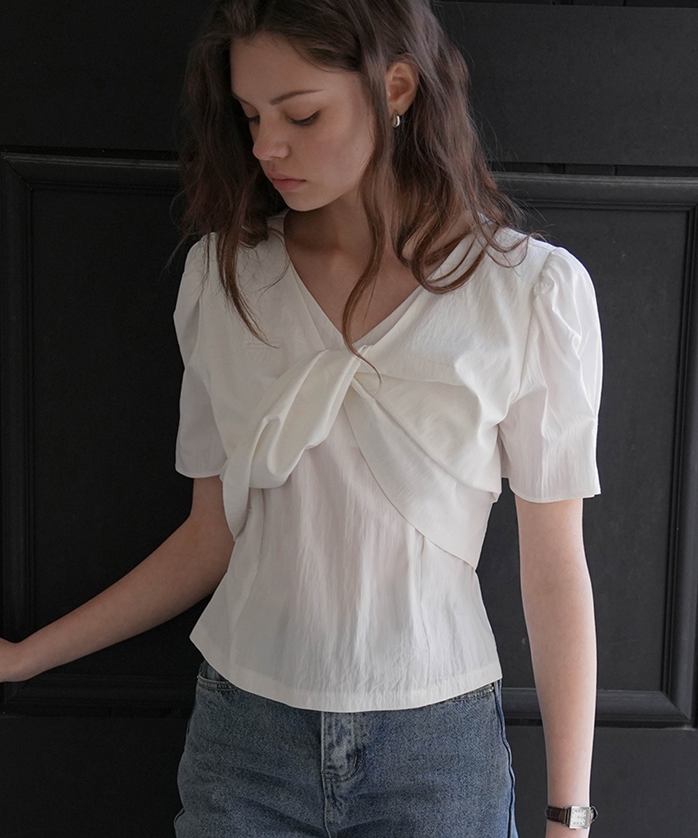 Twist Breeze Blouse [White]