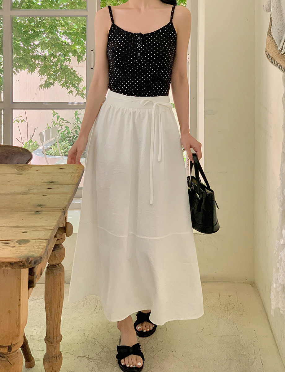 ヌキテパ シャーリングロングスカート 白とネイビー ヌキテパ