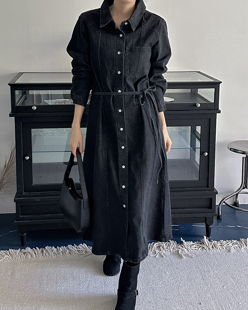 切替ウエストストラップ付フロントスリット入りデニムロングワンピース