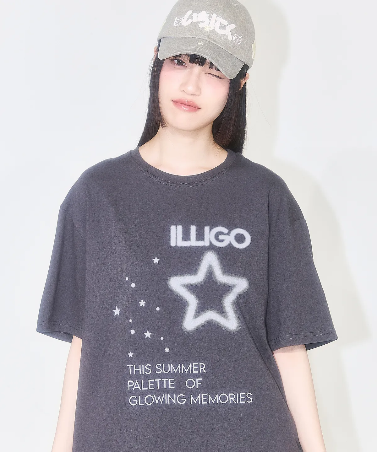 送料・関税込 ●ILLIGO● 25SS STAR SPRAY OVERFIT T-SHIRT Star Spray Overfit T-Shirt Charcoal | ファッション通販サイト