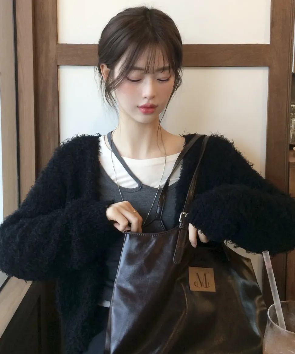 ARMAND FRONT BUCKLE LEATHER SHOULDER BAG UNISEX (2COLOR)