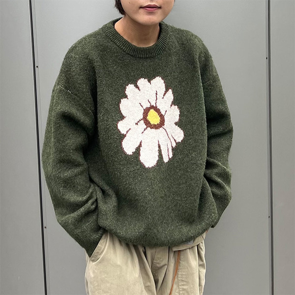 ユニセックス）フラワーラウンドニット | ファッション通販サイト NUGU