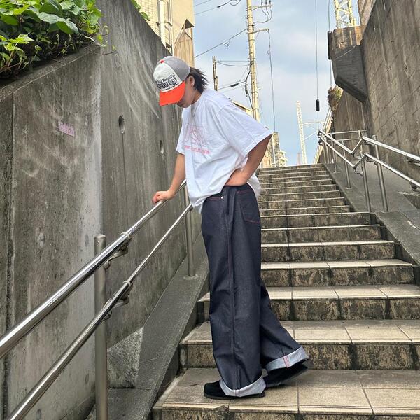 【 PINUE 】 タックステッチデニムパンツ PINUE タックステッチデニムパンツ BLUE