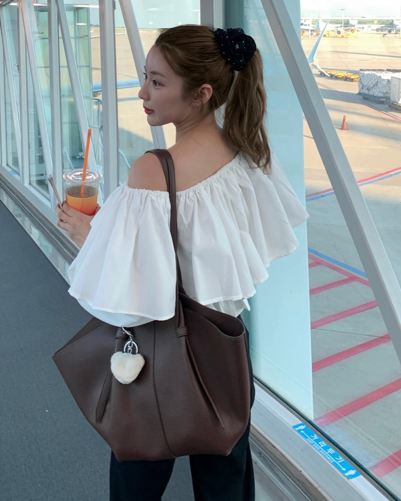 ショルダーバッグ　Mサイズ 4fe2f4f2bf88b6ffc96432a102216b