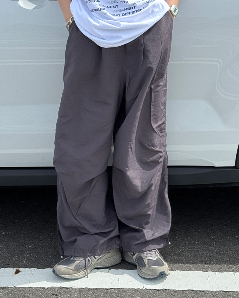 ユニセックス）ナイロンパラシュートワイドパンツ | ファッション通販