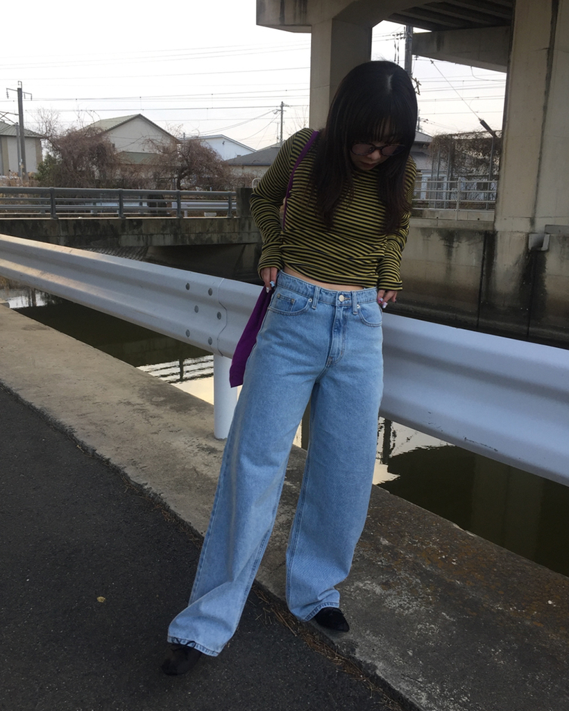 ワイドストレートライトデニムパンツ