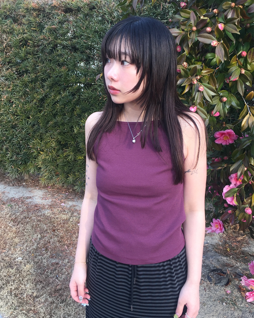 スクエアネックスリムリブキャミソール