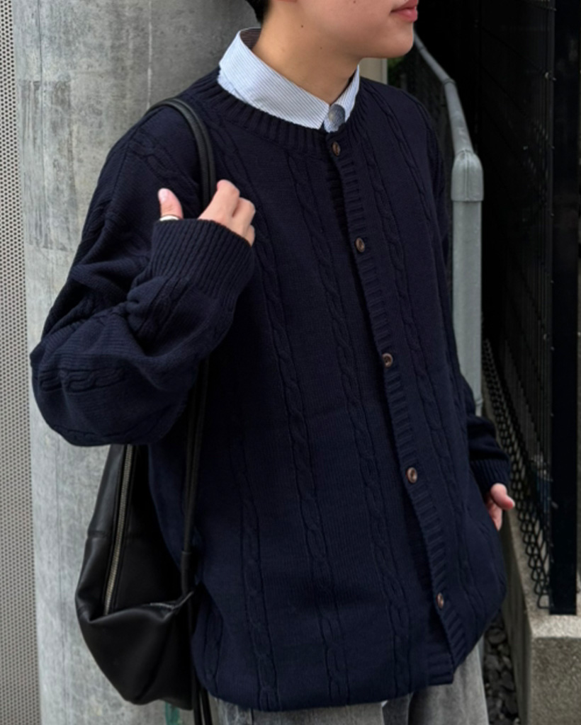 O wau no 黒 ケープカーディガン Venus 綿カーディガン7G〈ケーブル編/ライン入り〉 | 【公式通販