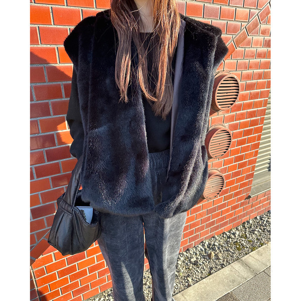 フーディーファーベスト | ファッション通販サイト NUGU