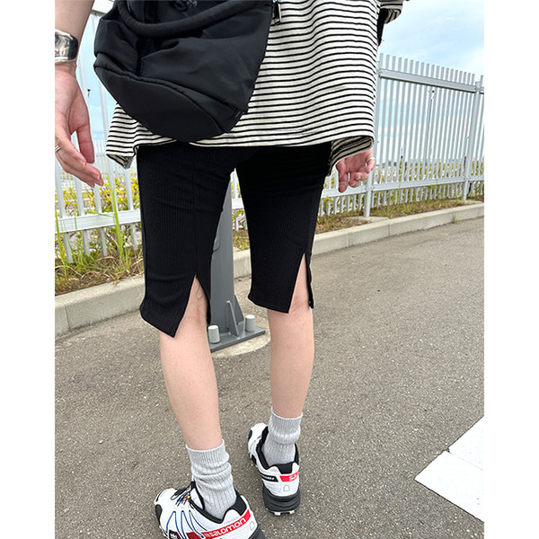 スリットバイカーパンツ | ファッション通販サイト NUGU