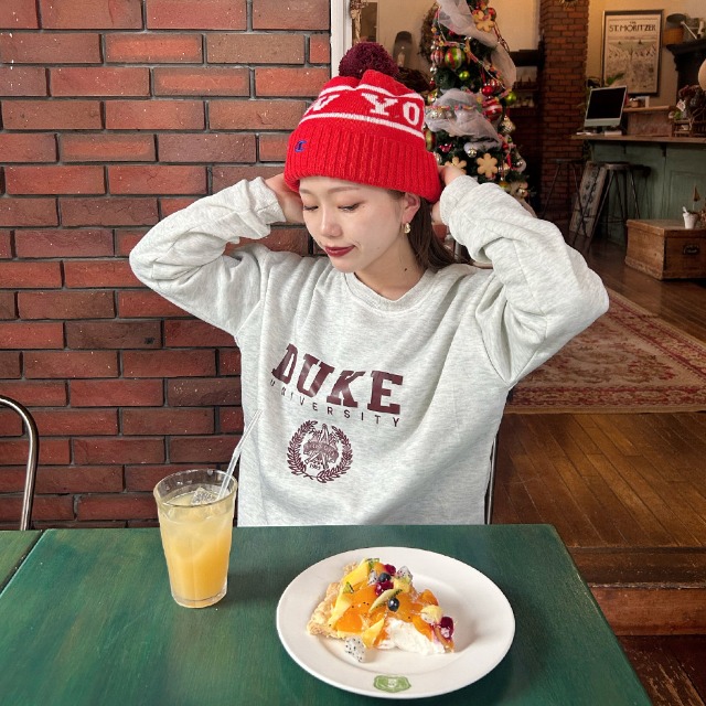 DUKEロゴスウェット