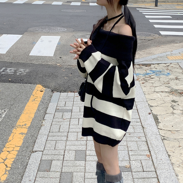 ストライプオフショルダー長袖ニット | ファッション通販サイト NUGU