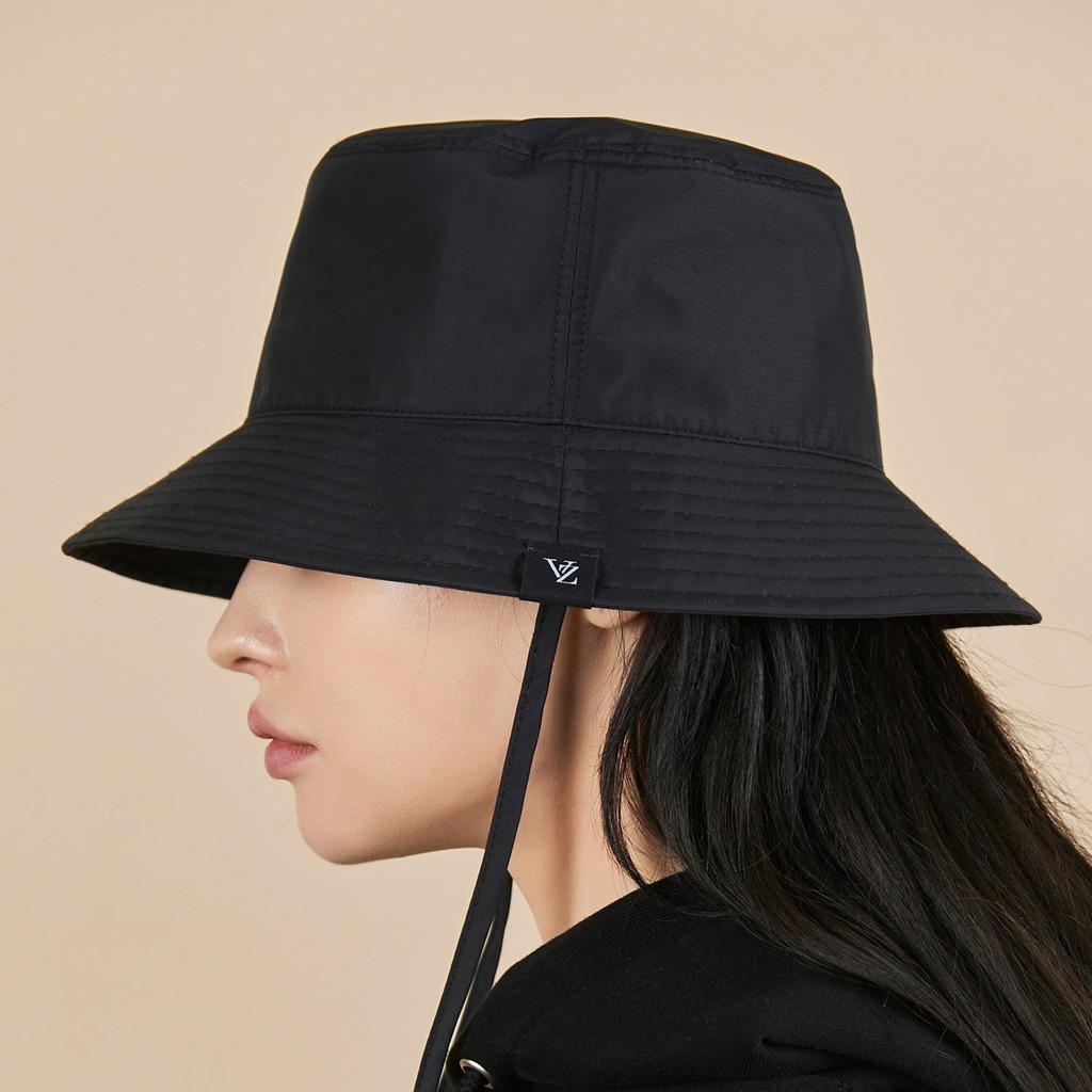 ★VARZAR★ Waterproof string bucket hat black VARZAR] Waterproof String Bucket Hat Black | ファッション