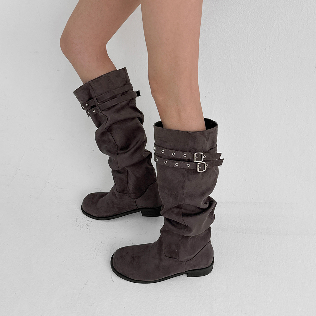 スエードベルト付きロングブーツ