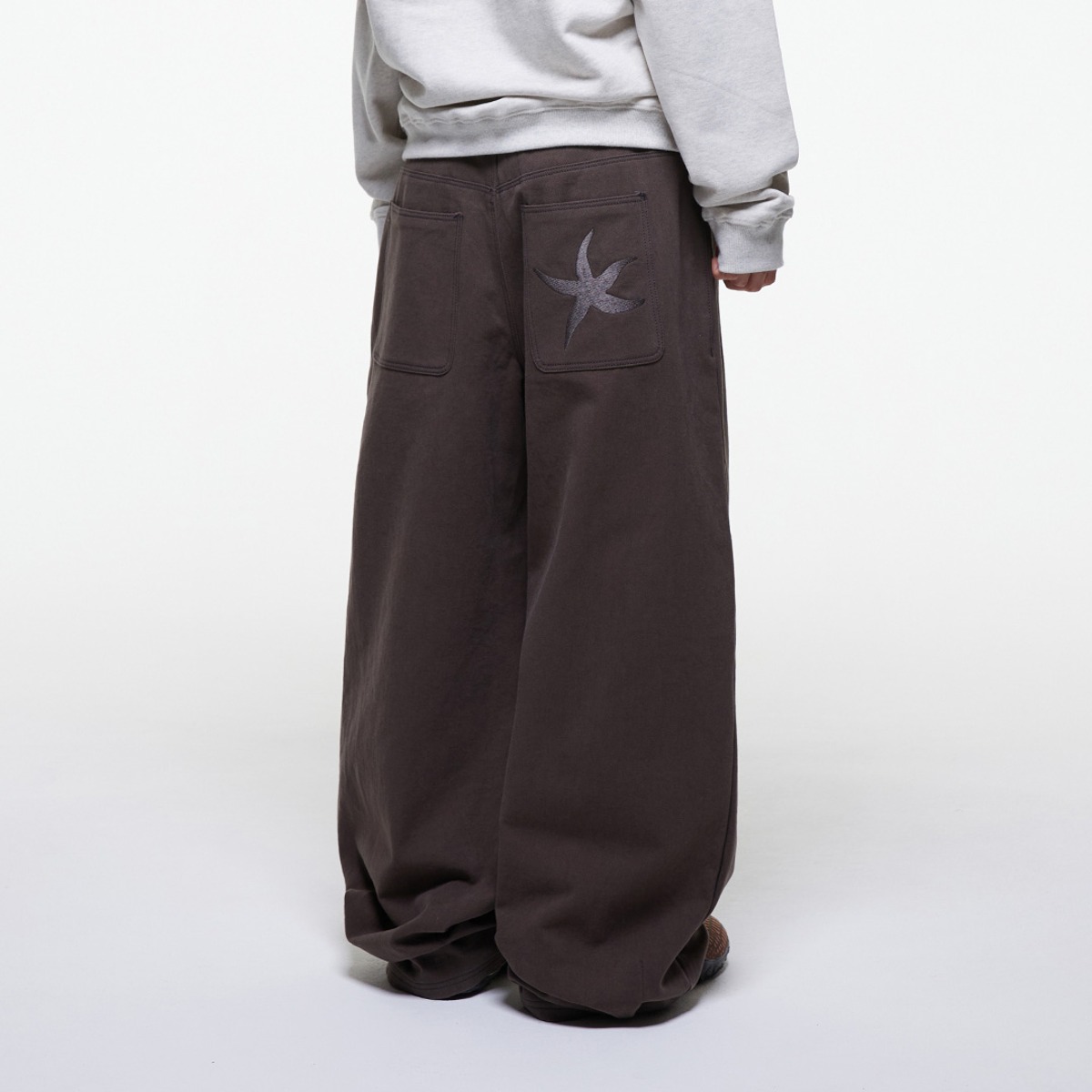 TCM starfish chino pants (brown)