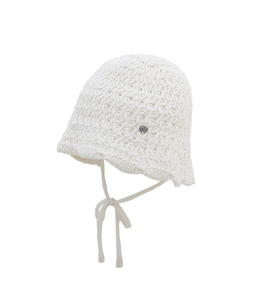 gardening heart strap bucket hat_white