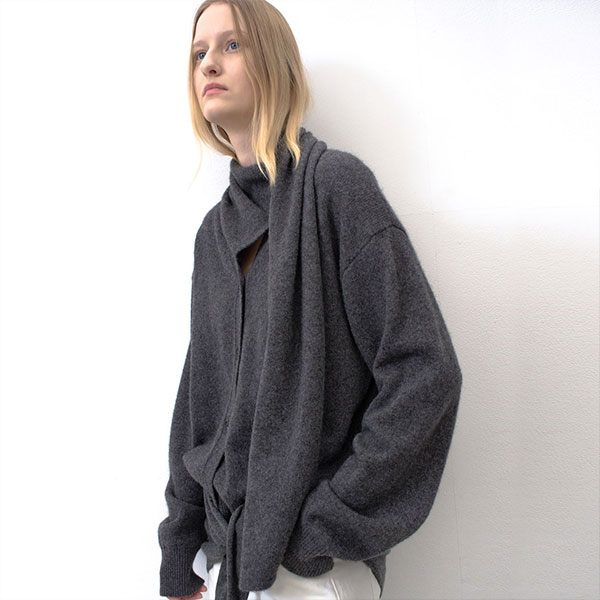 [KEI x Atelier Nain] (CD-2235)YAK BLENDED MUFFLER SET CARDIGAN S