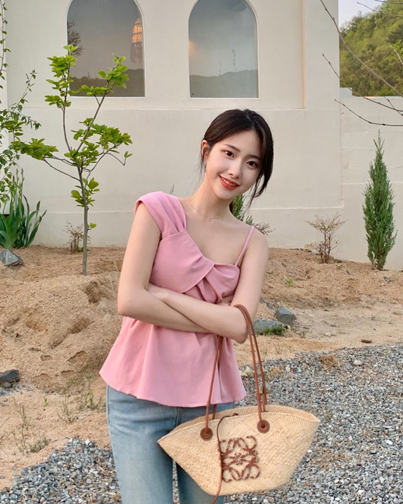 リボンアシンメトリーノースリーブブラウス | ファッション通販