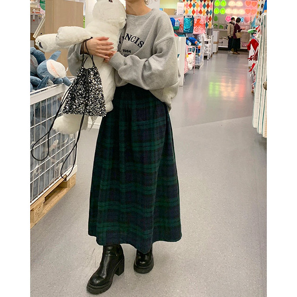 【冬】スパンコールミニバッグをコーデのアクセントに