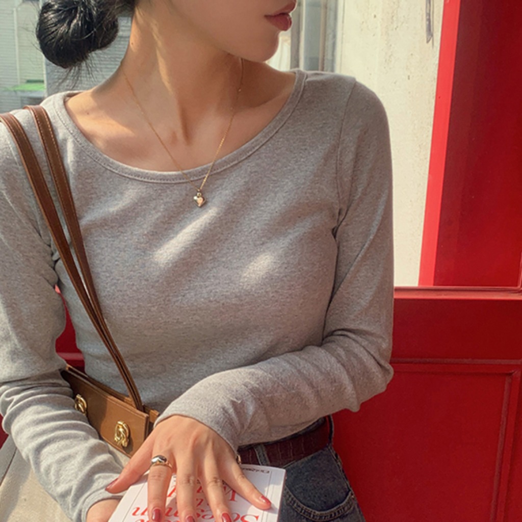 【Q&A】肩幅が広い女子のコーデに関するよくある質問