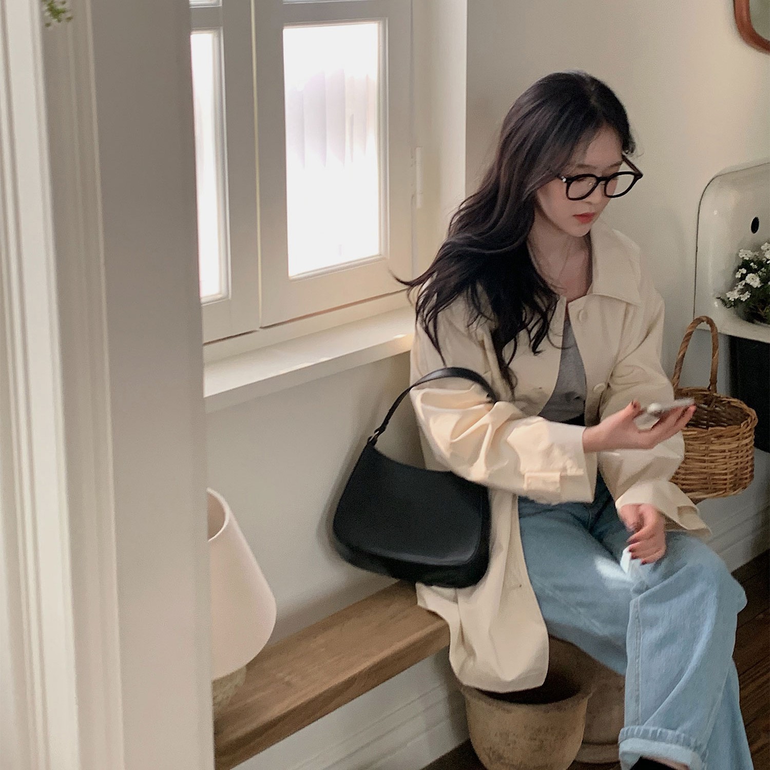 トレンチコート×ジーンズ