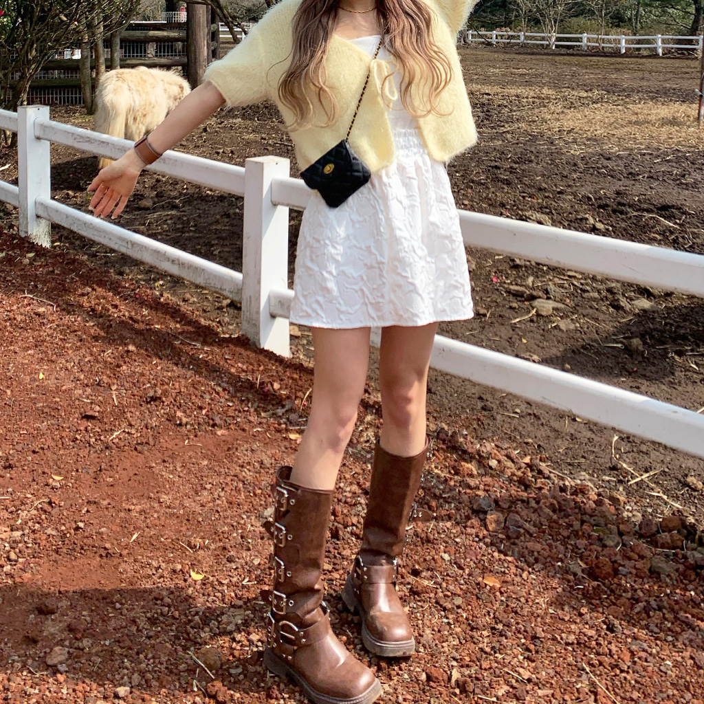 ショートスカート