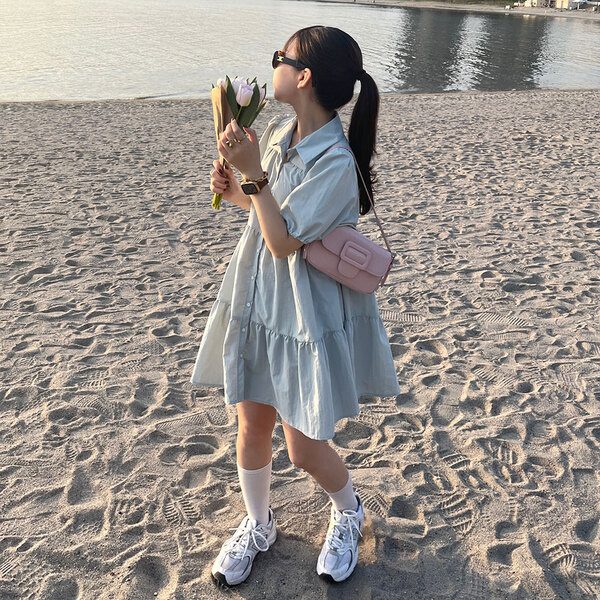 ティアードシャツミニワンピース×ハイテクスニーカー