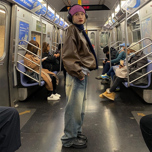 ヘッドフォン×デニムスタイル