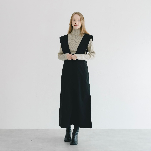 ニット×シャークスキンジャンパースカート