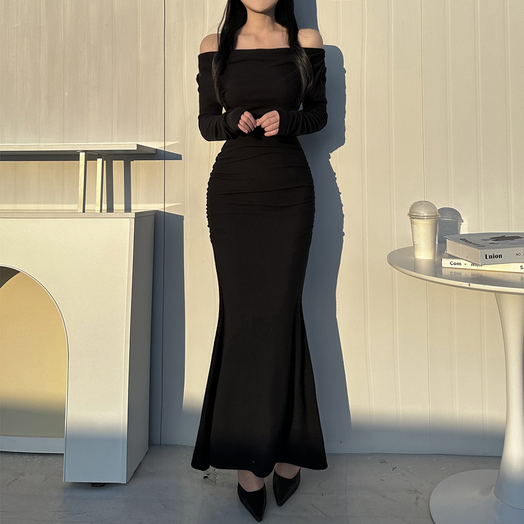 黒ワンピースをおしゃれに着こなすポイント