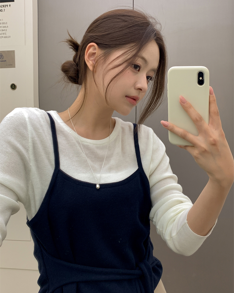 [セット] ストラップ ビスチェ ノースリーブ & ニットTシャツ