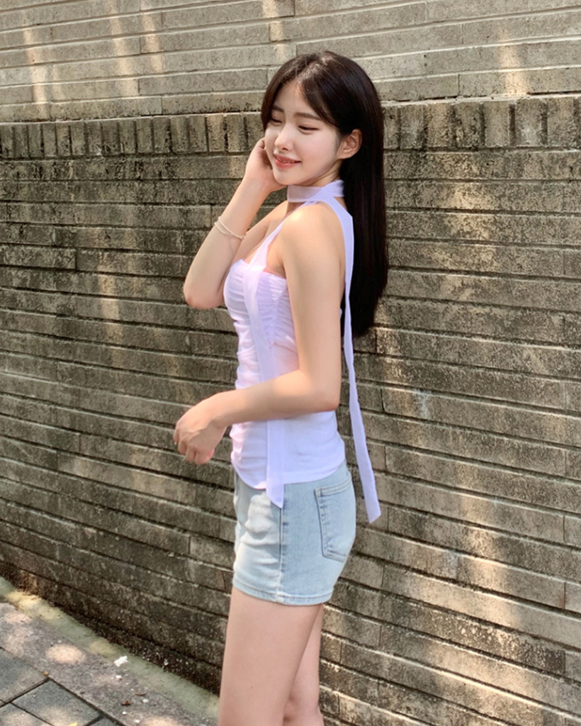 TWICEサナ着用　kristinmallison チューブトップ　チュニック TWICEサナ着用 kristinmallison チューブトップ チュニック