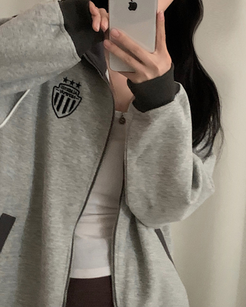 novelbright オーバーサイズフーディ　Mサイズ Novelbright オーバーサイズフーディパーカーM