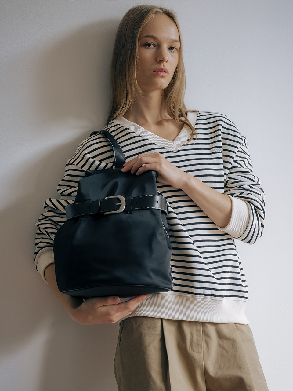 2-Way buckle nylon shoulder bag TIWT01AH01_Black