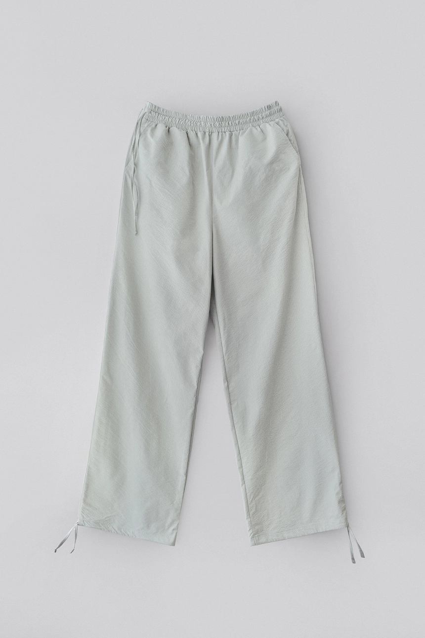 khaki1.jpg