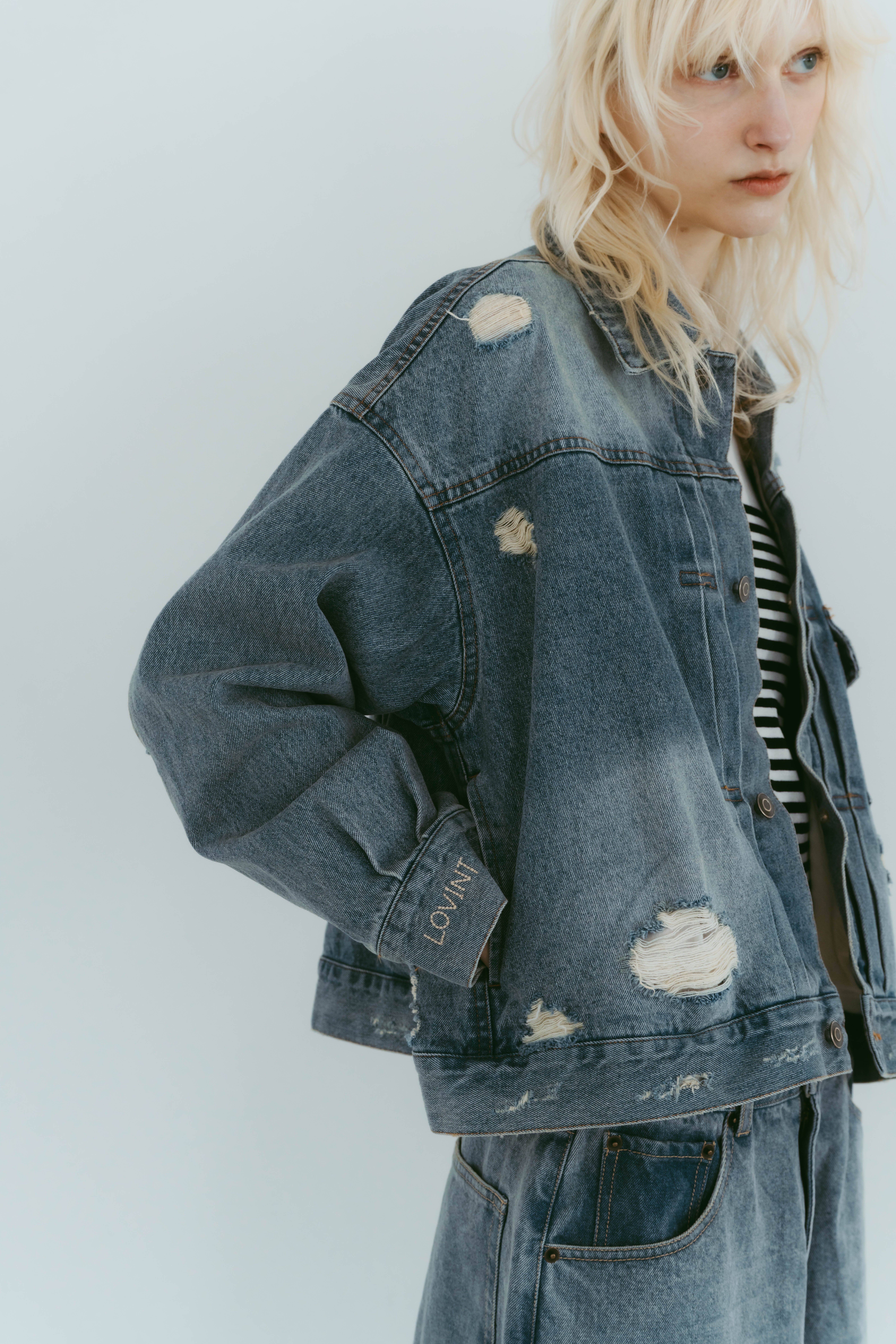【Cooming Soon】リップドデニムジャケット