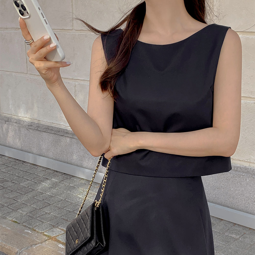 ボートネッククロップド丈キャミソール