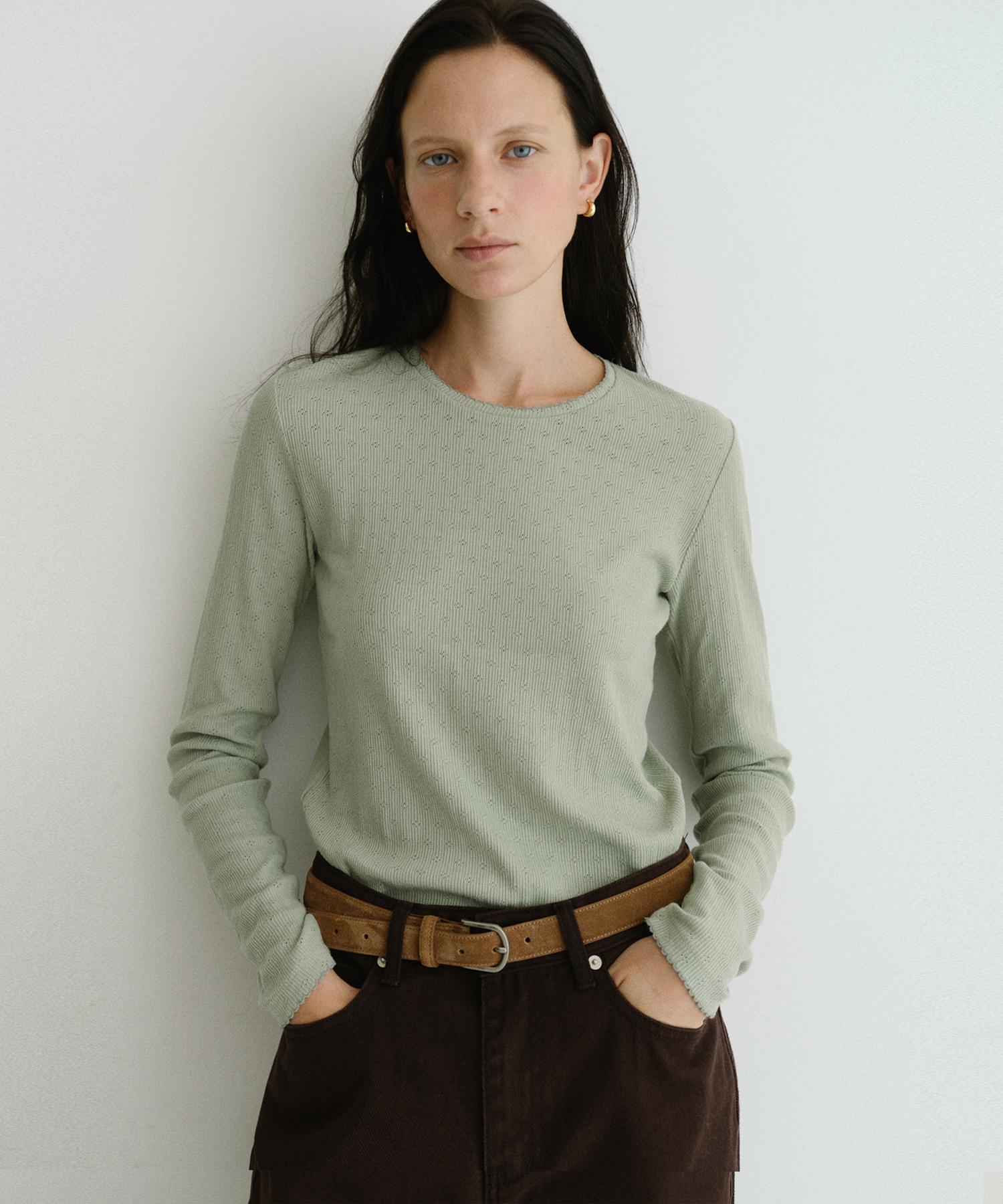 Eyelet back button t-shirt_3colors