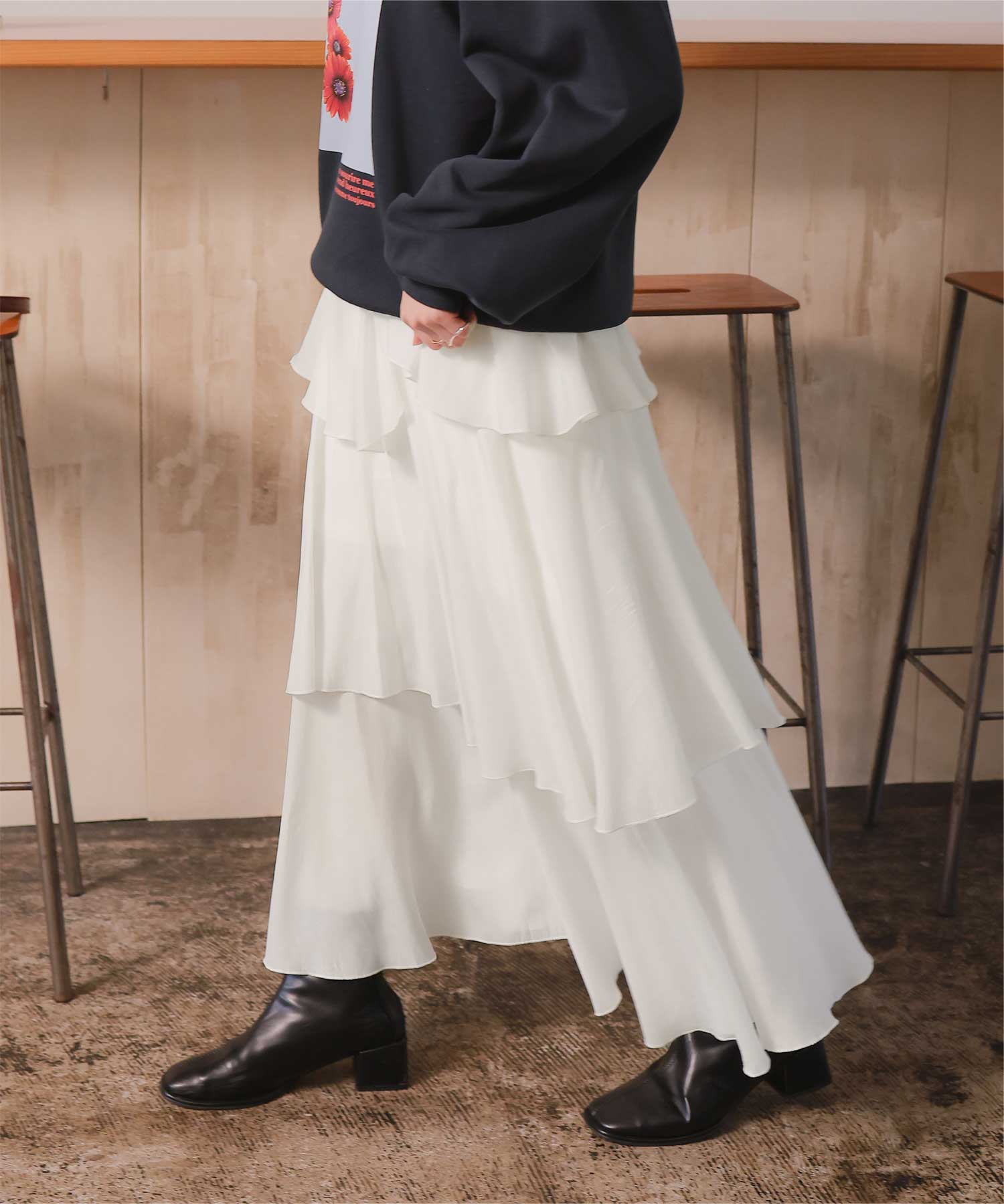 ランダムヘムティアードスカート