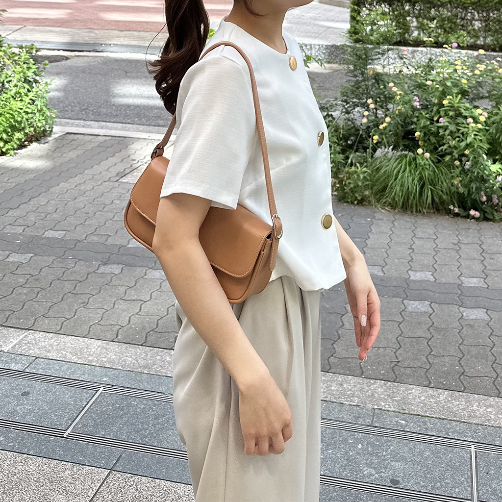 ラウンドボタンノーカラーハーフスリーブジャケット