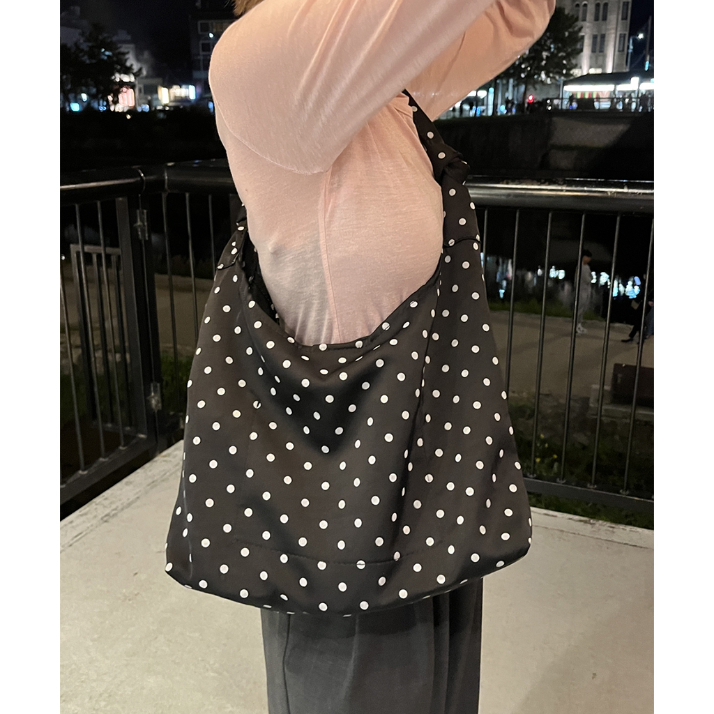 hugyourskinポルカドット キャラクターショルダーバッグ SOLLON. ショルダーバッグ バッグ ドットクシュクシュショルダー