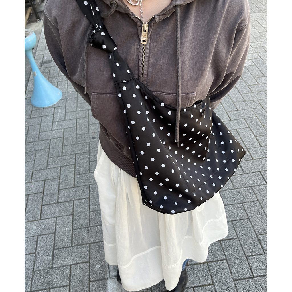 hugyourskinポルカドット キャラクターショルダーバッグ ドットショルダーバッグ | ファッション通販サイト NUGU