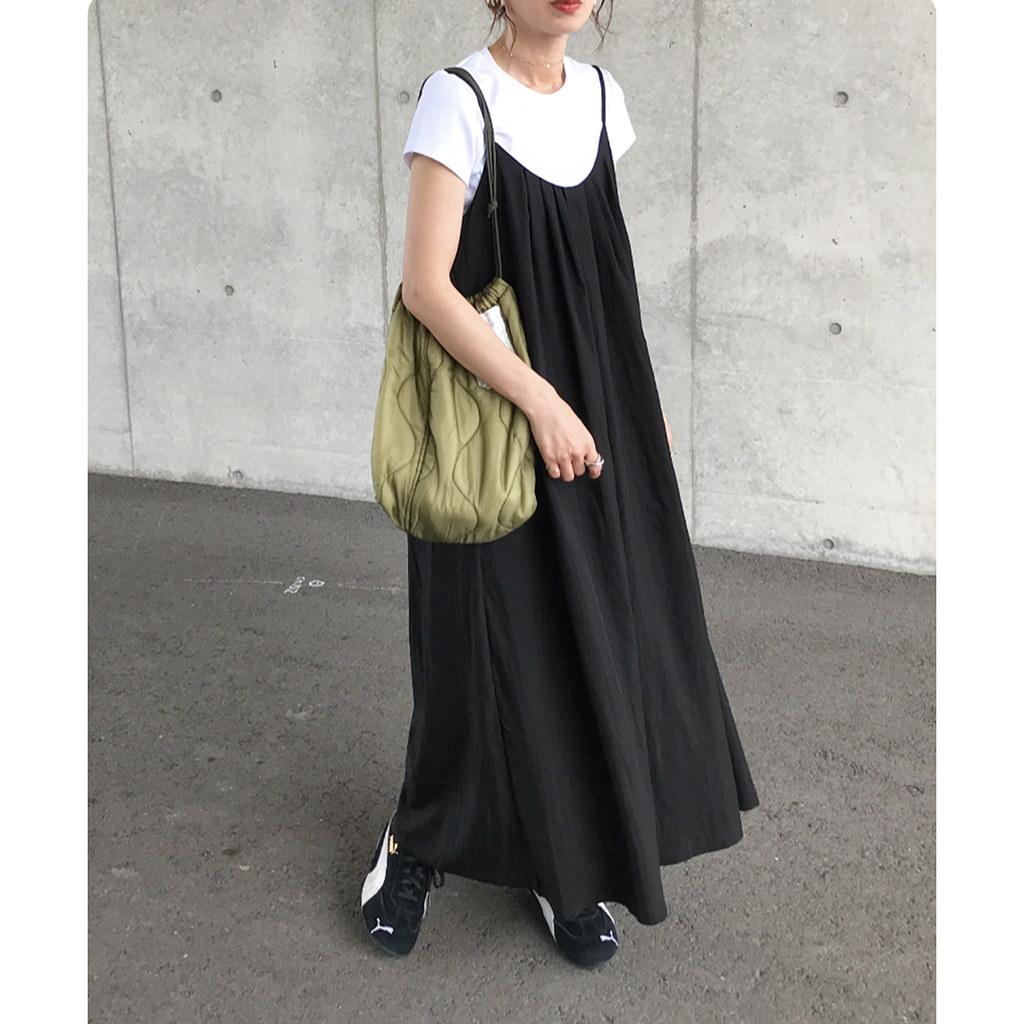黒のキャミワンピース ロング20,000円→16000円→15,000円 黒のキャミワンピース ロング20,000円→16000円→15,000円