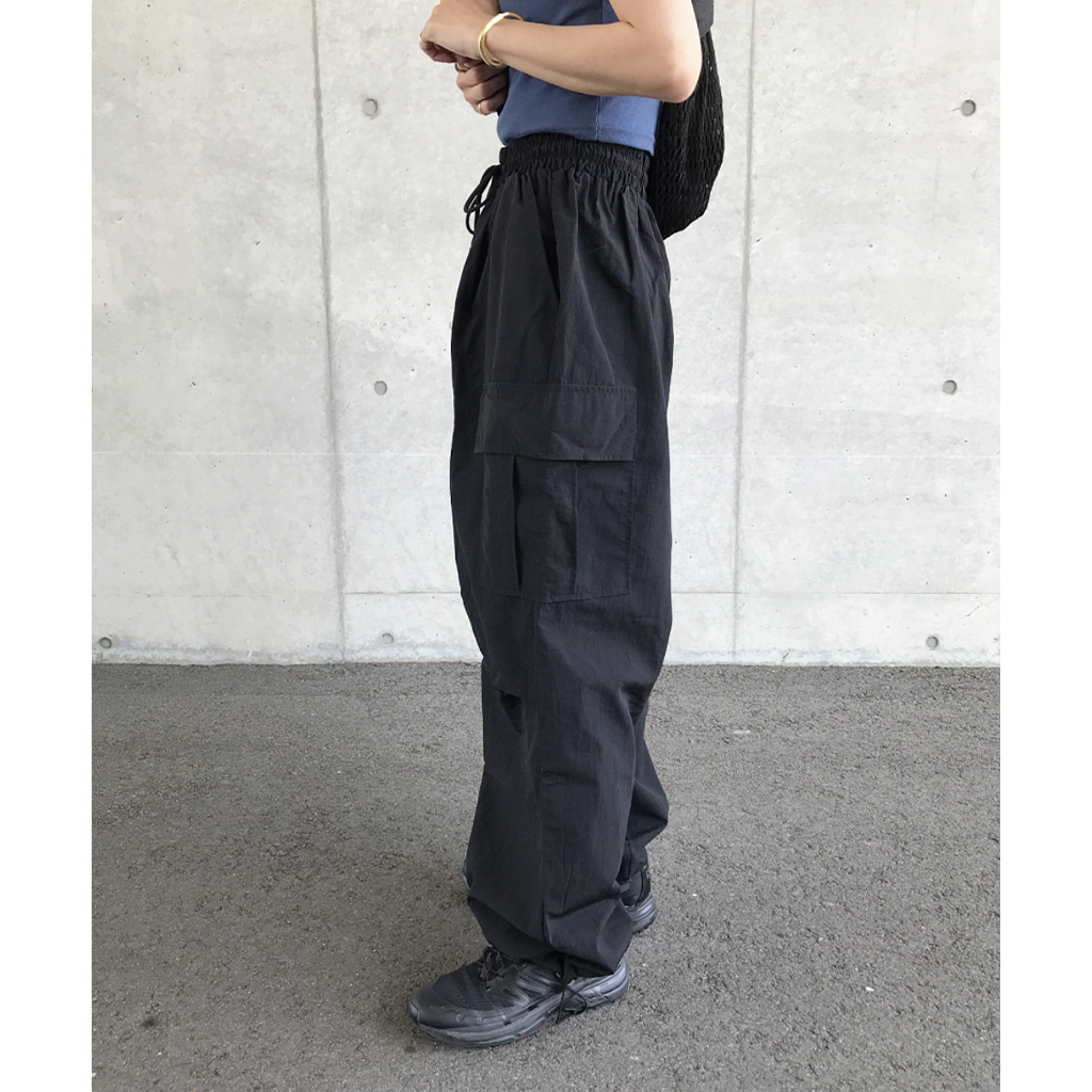 ツータックパラシュートカーゴパンツ | ファッション通販サイト NUGU