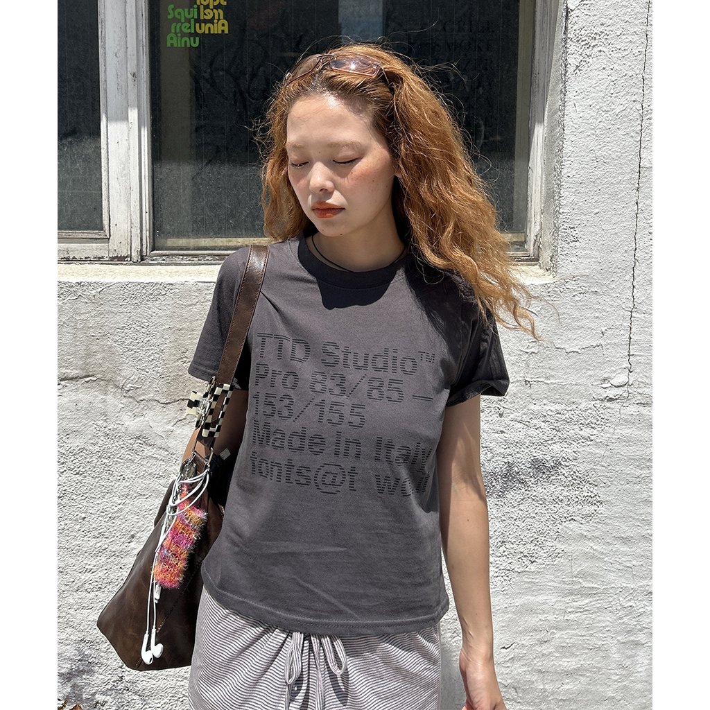 レタリングポイントTシャツ