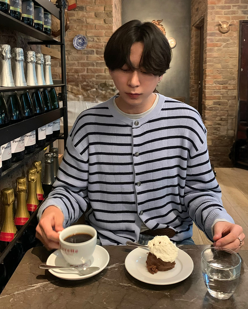 ボーダーラウンドネックカーディガン